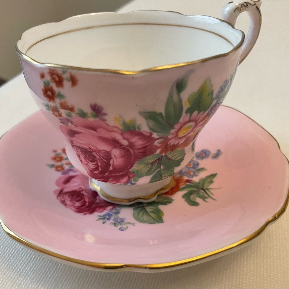 Paragon Pink Fine Bone China Teacup